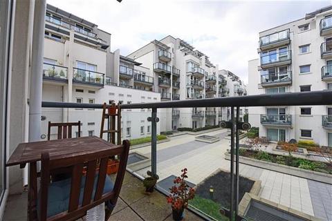 2 bedroom apartment to rent, 1C Osiers Road, Wandsworth, SW18