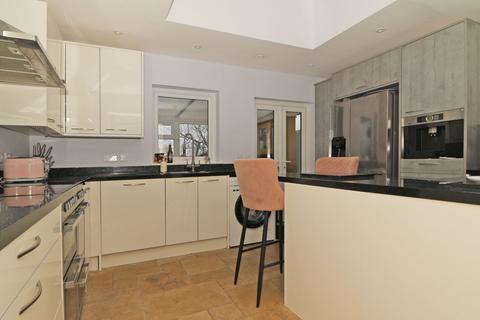 undefined, Radnor Avenue, Welling DA16