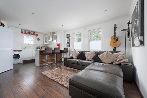 undefined, 19 Lyness Court