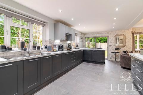 3 bedroom detached house for sale, Garden Lane, Ringwood BH24