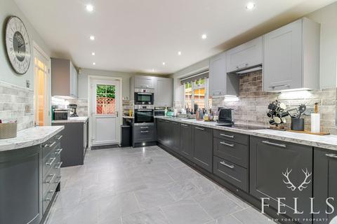 3 bedroom detached house for sale, Garden Lane, Ringwood BH24