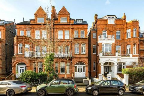 Studio to rent, Mornington Avenue, London W14