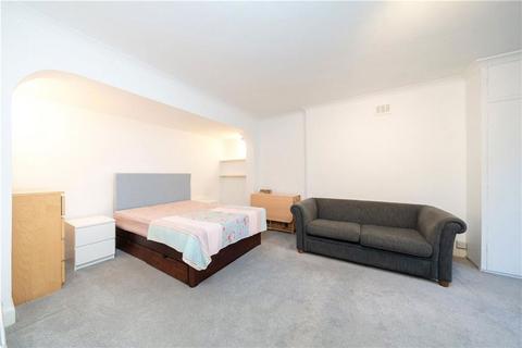 Studio to rent, Mornington Avenue, London W14