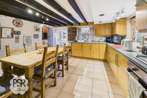 3 bedroom detached house for sale, Church Road, New Mills, SK22