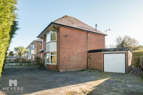 4 bedroom detached house for sale, Poole BH15