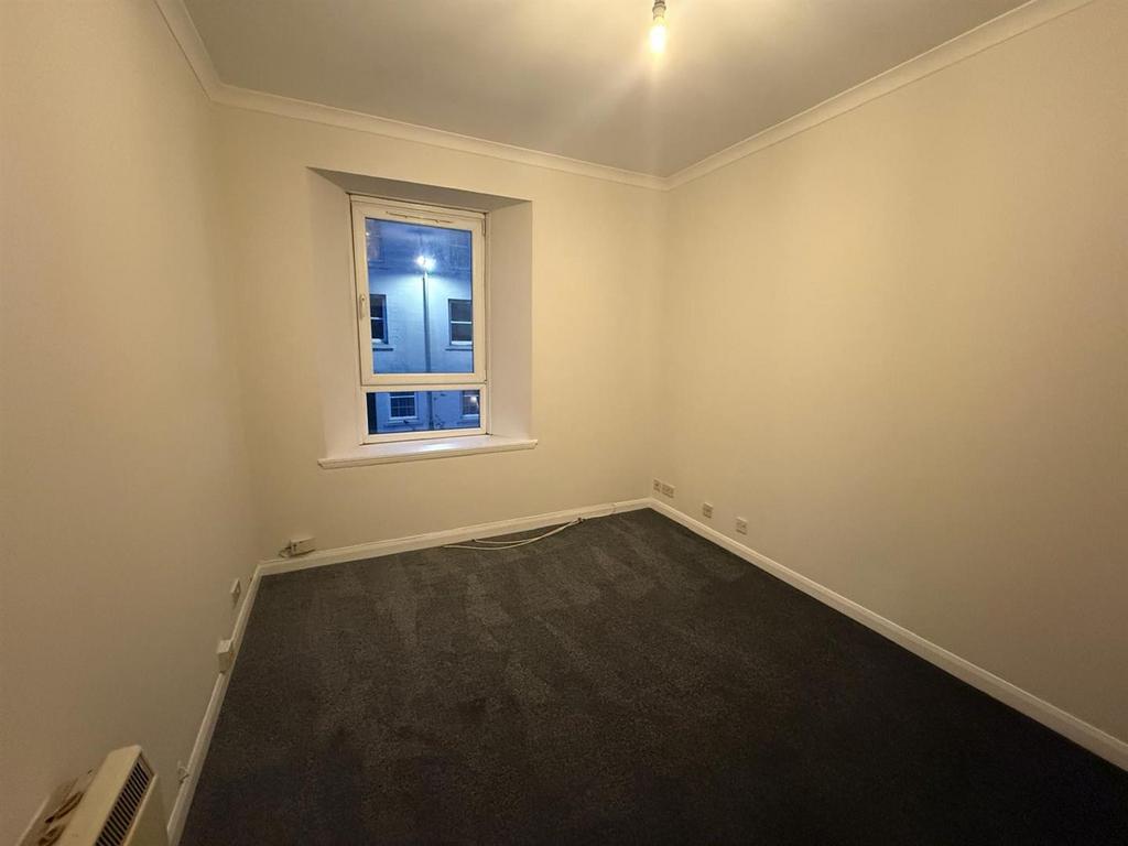Living room - 2.jpg