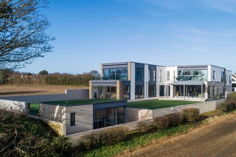 5 bedroom detached house for sale, The Hacienda, St Brelade