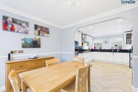 5 bedroom detached house for sale, Macphail Crescent, Lincoln, LN1