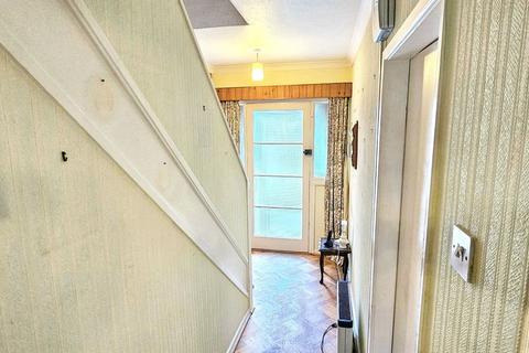 3 bedroom semi-detached house for sale, York Crescent, Stourbridge DY8