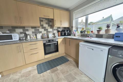 2 bedroom semi-detached bungalow for sale, Avon Drive, Garforth, Leeds
