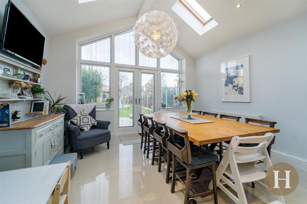 Hadleigh Estate Agents-25.jpg