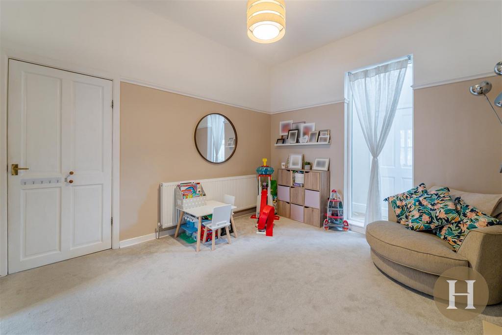 Hadleigh Estate Agents-6.jpg