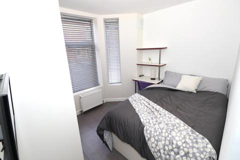 undefined, Room   Lawton Street, Crewe, CW2