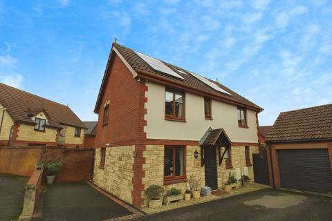 4 bedroom detached house for sale, Highdown Way, Swindon, SN25