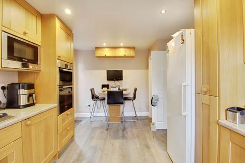 4 bedroom detached house for sale, Highdown Way, St Andrews Ridge, SN25