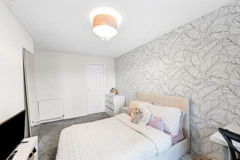undefined, Thomson Grove, Uphall, EH52