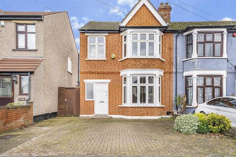 3 bedroom terraced house for sale, Marmion Avenue, London E4