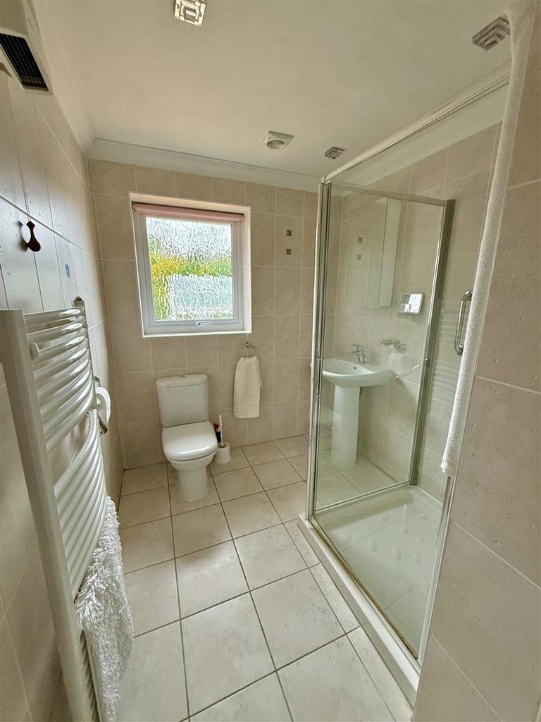 Shower Room: