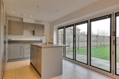 3 bedroom detached house for sale, Cavendish Drive, Market Weighton