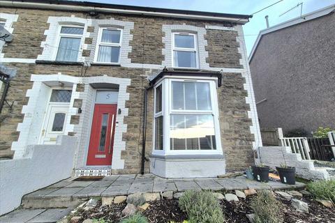 undefined, Porth CF39
