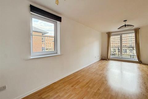 2 bedroom apartment to rent, Waterloo Road, Liverpool