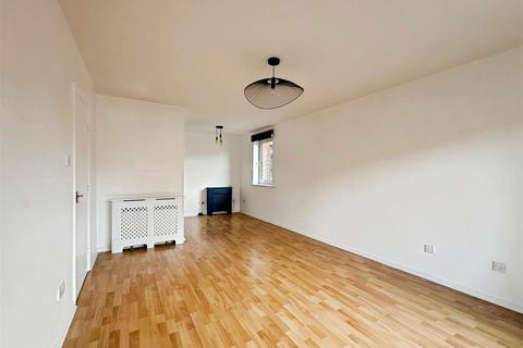 2 bedroom apartment to rent, Waterloo Road, Liverpool