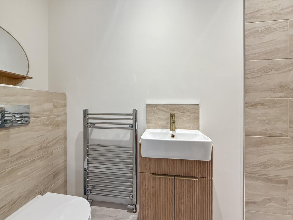 En Suite Shower Room