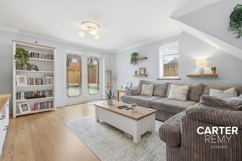 3 bedroom terraced house for sale, Fairfax Avenue, Basildon, SS13 1AY