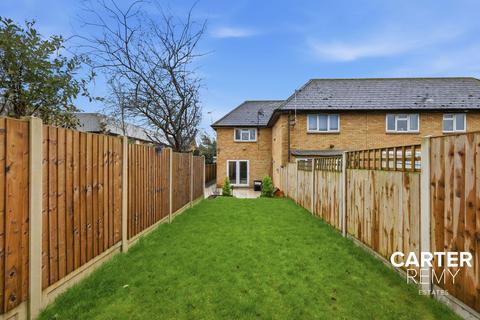 3 bedroom terraced house for sale, Fairfax Avenue, Basildon, SS13 1AY