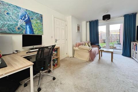 undefined, John Scott Way, Warwick