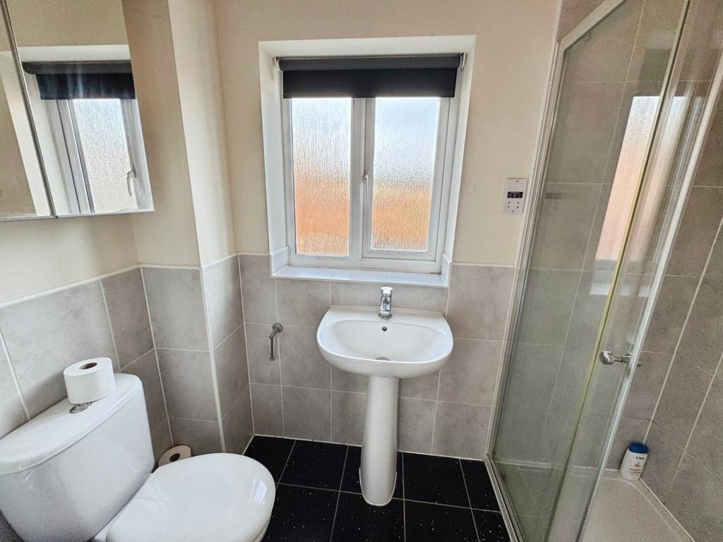 En-Suite Shower Room.jpeg