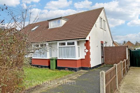 5 bedroom chalet for sale - Lodge Lane, Romford RM5