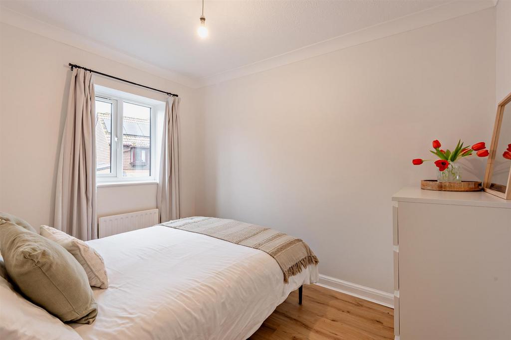 8675734-interior16-800.jpg