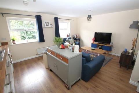undefined, Jay Rise, Salisbury