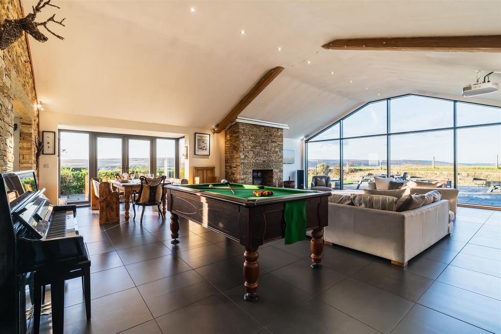 Living/Dining Room