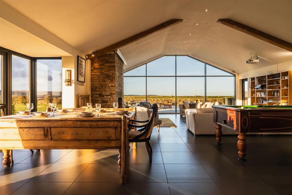 Living/Dining Room
