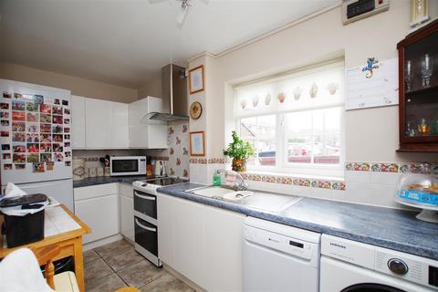 undefined, Gifford Road, Swindon SN3