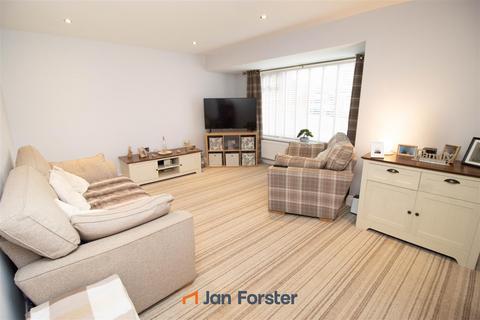 3 bedroom terraced house for sale, Coquet Terrace, Dudley, Newcastle upon Tyne