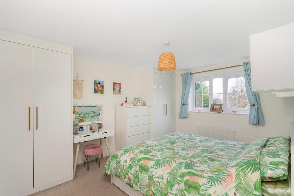 3 H6 WWH - Bedroom J.jpg