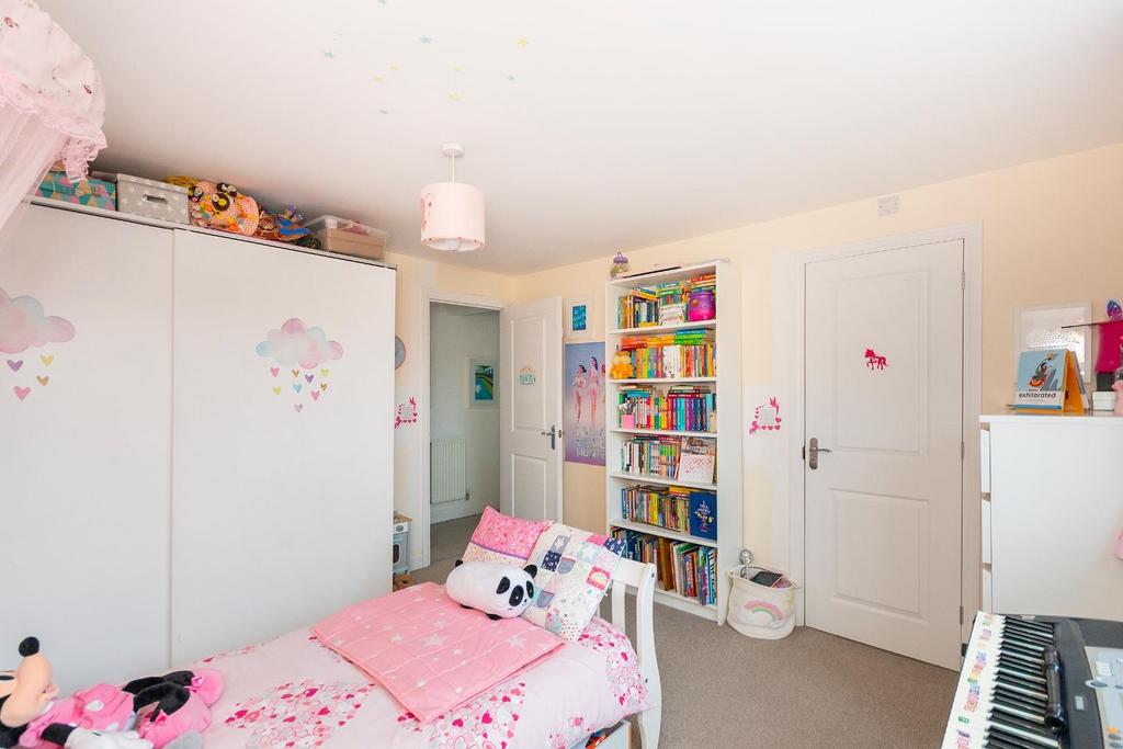 3 H6 WWH - Bedroom B.jpg