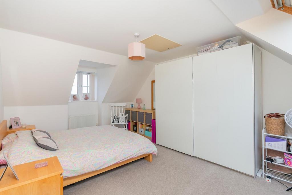 3 H6 WWH - Bedroom M.jpg
