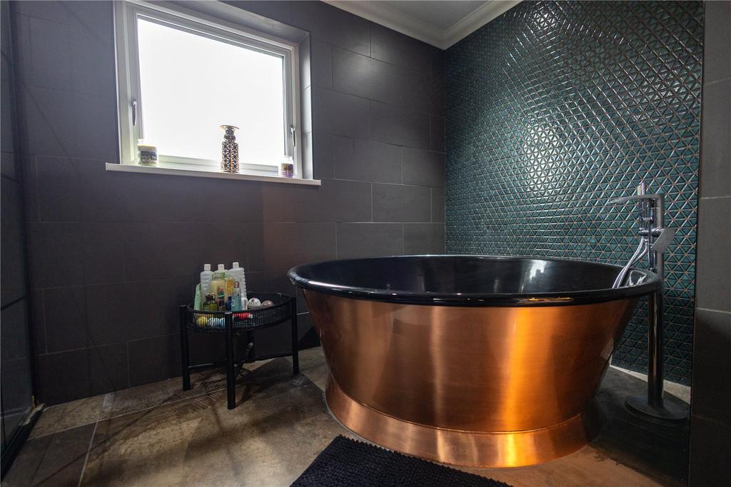 Master Ensuite