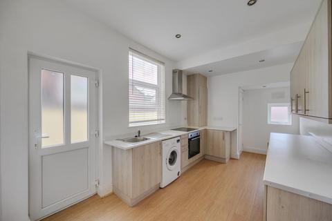 3 bedroom end of terrace house for sale, Kensington Road, Earlsdon - No Onwards Chain