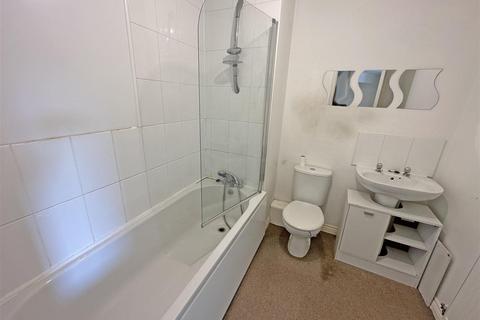 4 bedroom townhouse to rent, Coach Lane, North Shields, Tyne and Wear