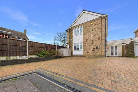 4 bedroom link detached house for sale - White House Close, Rochester ME3