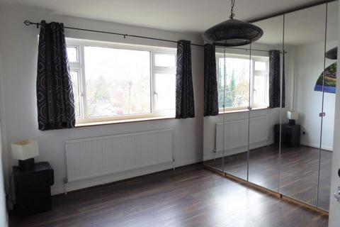 2 bedroom apartment to rent, 35 Budebury Road, Staines Upon Thames TW18