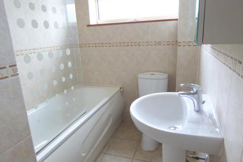 2 bedroom apartment to rent, 35 Budebury Road, Staines Upon Thames TW18
