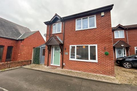 3 bedroom detached house for sale, School Lane, Ponciau, Wrexham
