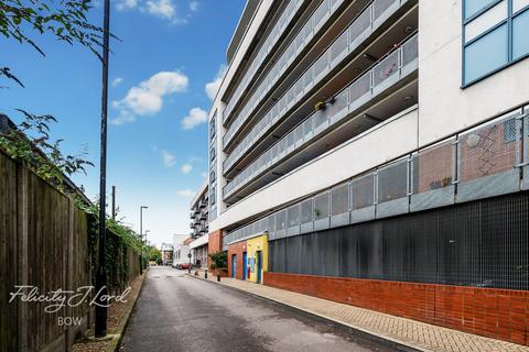 2 bedroom apartment for sale, Meath Crescent, LONDON