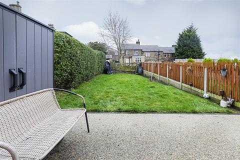 3 bedroom end of terrace house for sale, Carr Street, Huddersfield HD3